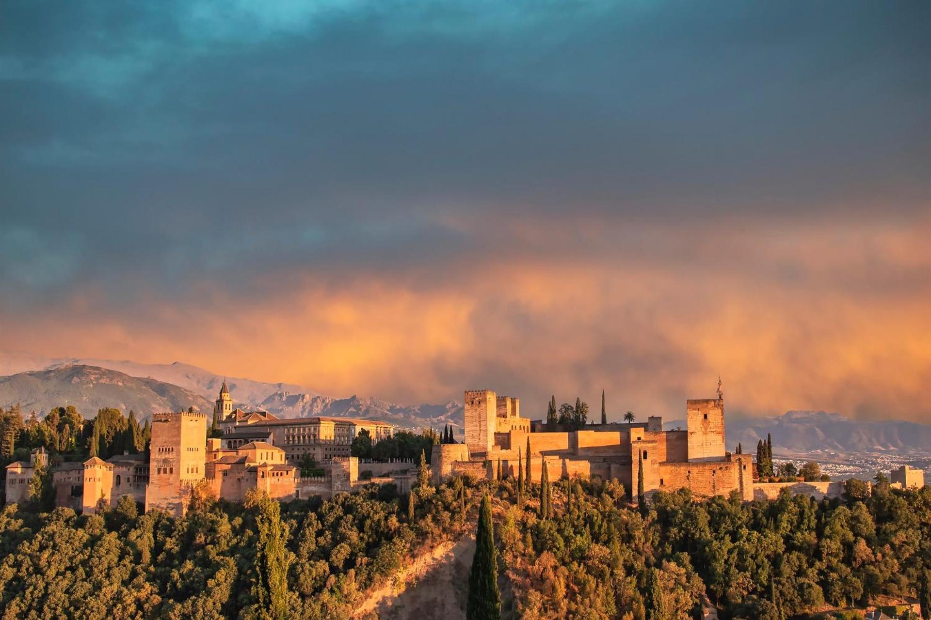 Trendyhomes Granada Centro - Ubicacion Y Confort المظهر الخارجي الصورة
